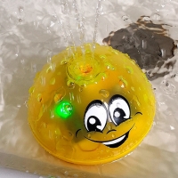 Lovely LED Flashing bath toys Musical Ball Water Squirting Sprinkler Baby Bath Shower kids Squish light water toys badspeelgoed