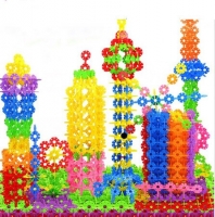 600-pc 3D Snowflake Puzzle Building Blocks - Educational Intelligence Toy.