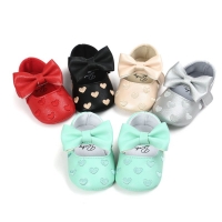 Bebe Brand PU Leather Baby Boy Girl Baby Moccasins Moccs Shoes Bow Fringe Soft Soled Non-slip Footwear Crib Shoes