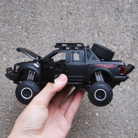 Alloy Diecast For Ford F-150 Pickup Pull Back Vehicle Model Collection With Sound&Light Monster Truck Drive Hobby Toys Gift