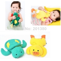 Insulated Bag for Baby Feeding Bottle with Turtle Duck Design and Plush Toy Accent - Keeps Milk Warm, Suitable for Bebe Feeder Cover and Milk Bottle Case.
