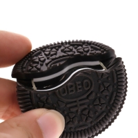 1 Pcs Biscuit Bitten And Restored Close-Up Magic Street Trick Gimmick Cookie Toy Cute Magic Tricks for Kids Gifts