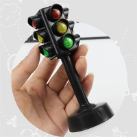 Traffic Lights Model Simulation Mini Plastic Parking Scene Signal Lamp Early Education Learning Toys Play House Accessories