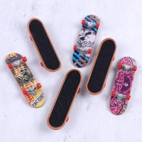 Mini Fingerboard Skateboard Toy with Printed Alloy Stand and Professional Skate Truck for Kids