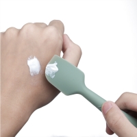 Silicone ointment applicator manufacturer, baby diaper ointment, medication spoon, scraper spoon, red buttocks ointment spoon wi